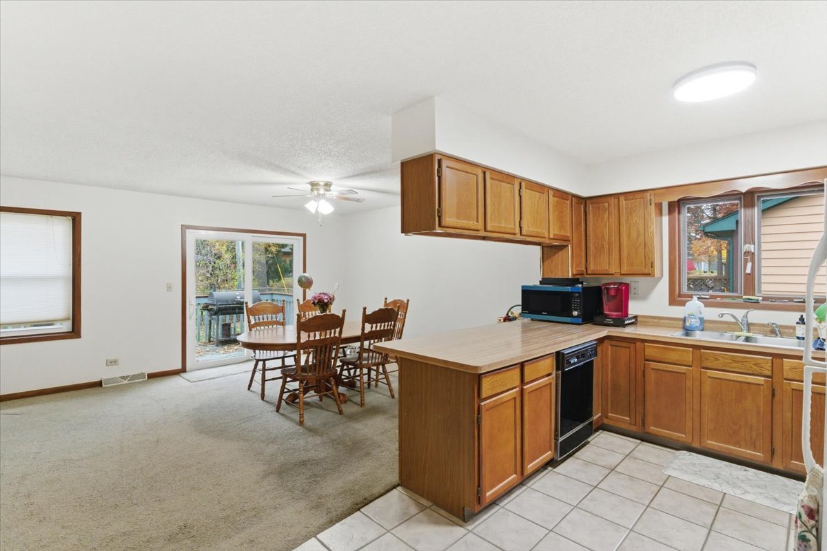 37471 Illinois Rte 59 Lake Villa, IL 60046 - Photo 7 of 26