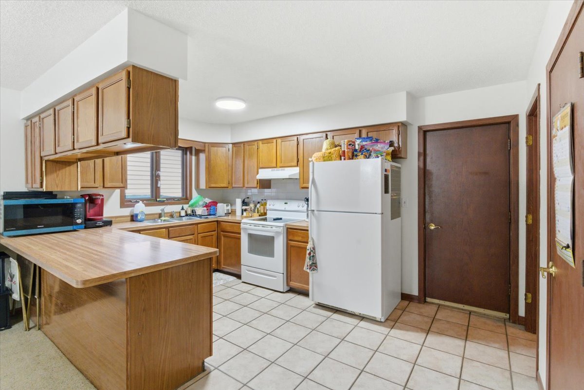 37471 Illinois Rte 59 Lake Villa, IL 60046 - Photo 8 of 26