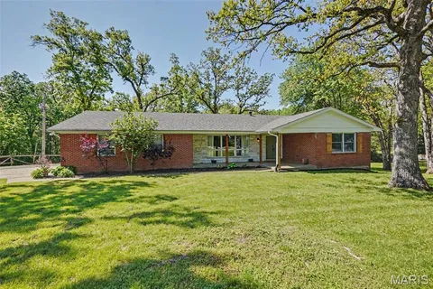 $695,000 | 1000 Hwy Y, St. Paul, MO 63366