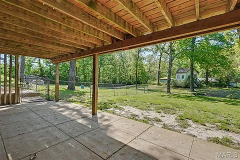 $695,000 | 1000 Hwy Y, St. Paul, MO 63366