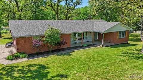 $695,000 | 1000 Hwy Y, St. Paul, MO 63366