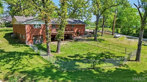$695,000 | 1000 Hwy Y, St. Paul, MO 63366