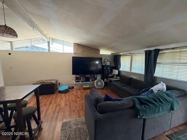 321 North Third Street Lompoc, CA 93436 - Photo 5 of 10 image6