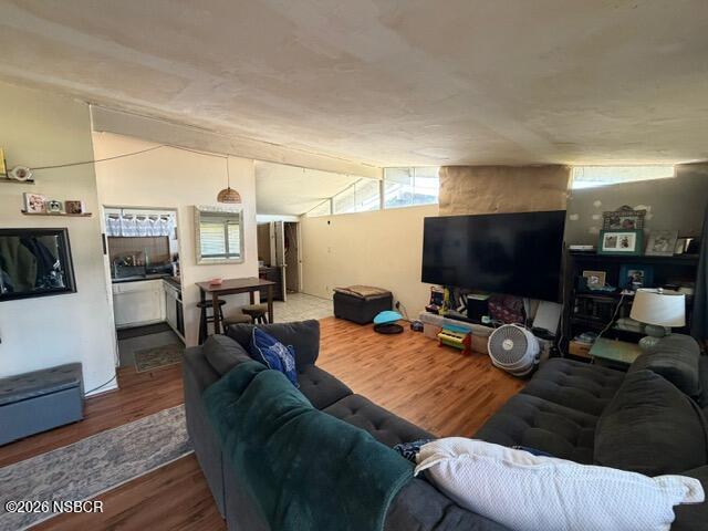 321 North Third Street Lompoc, CA 93436 - Photo 6 of 10 image7