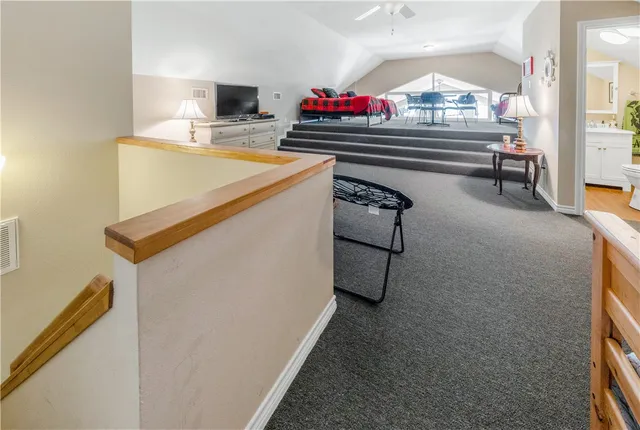 $899,900 | 9360 Riley Green Road, Franklin, TX 77856