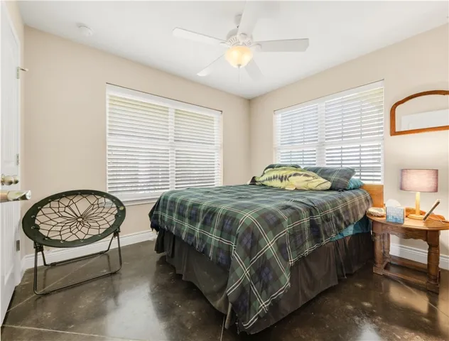 $899,900 | 9360 Riley Green Road, Franklin, TX 77856