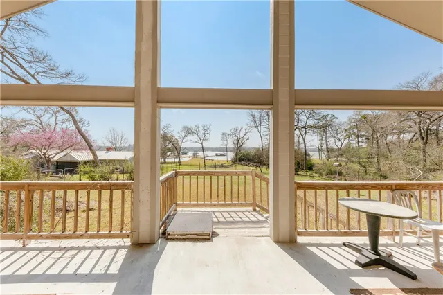 $899,900 | 9360 Riley Green Road, Franklin, TX 77856