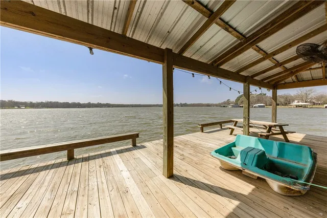 $899,900 | 9360 Riley Green Road, Franklin, TX 77856