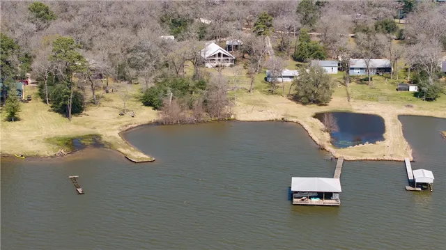 $899,900 | 9360 Riley Green Road, Franklin, TX 77856