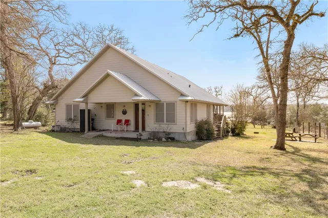 $899,900 | 9360 Riley Green Road, Franklin, TX 77856