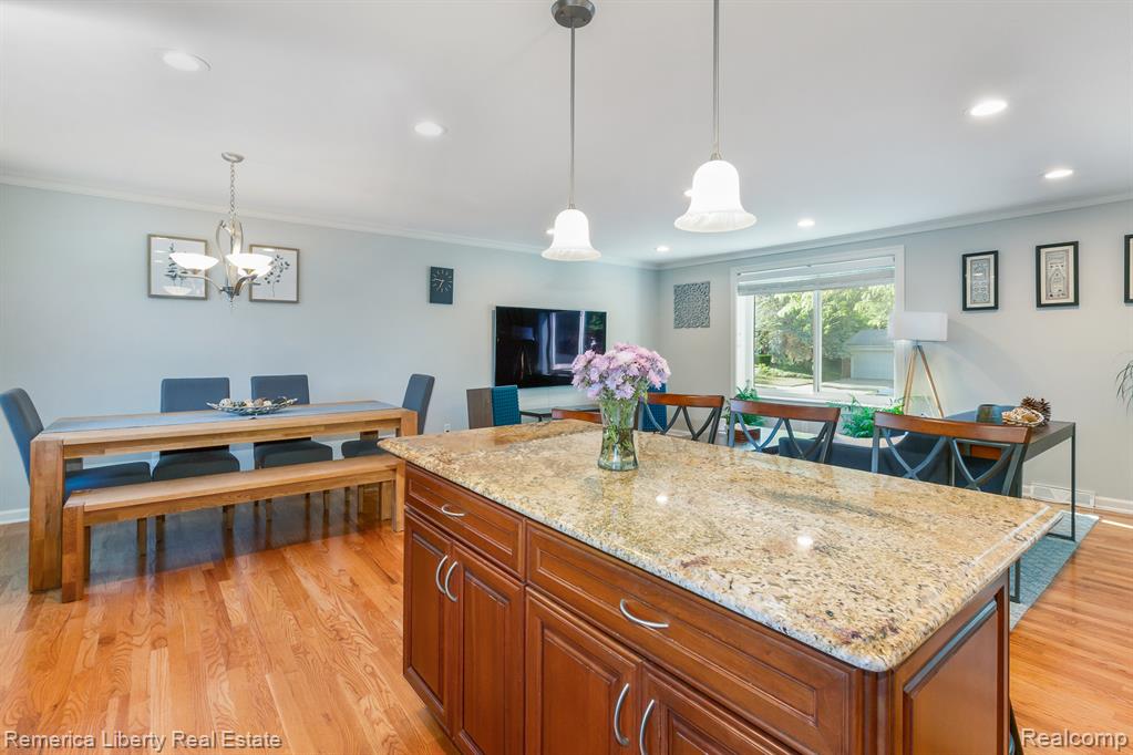 464 Welch Road Northville, MI 48167 - Photo 8 of 28