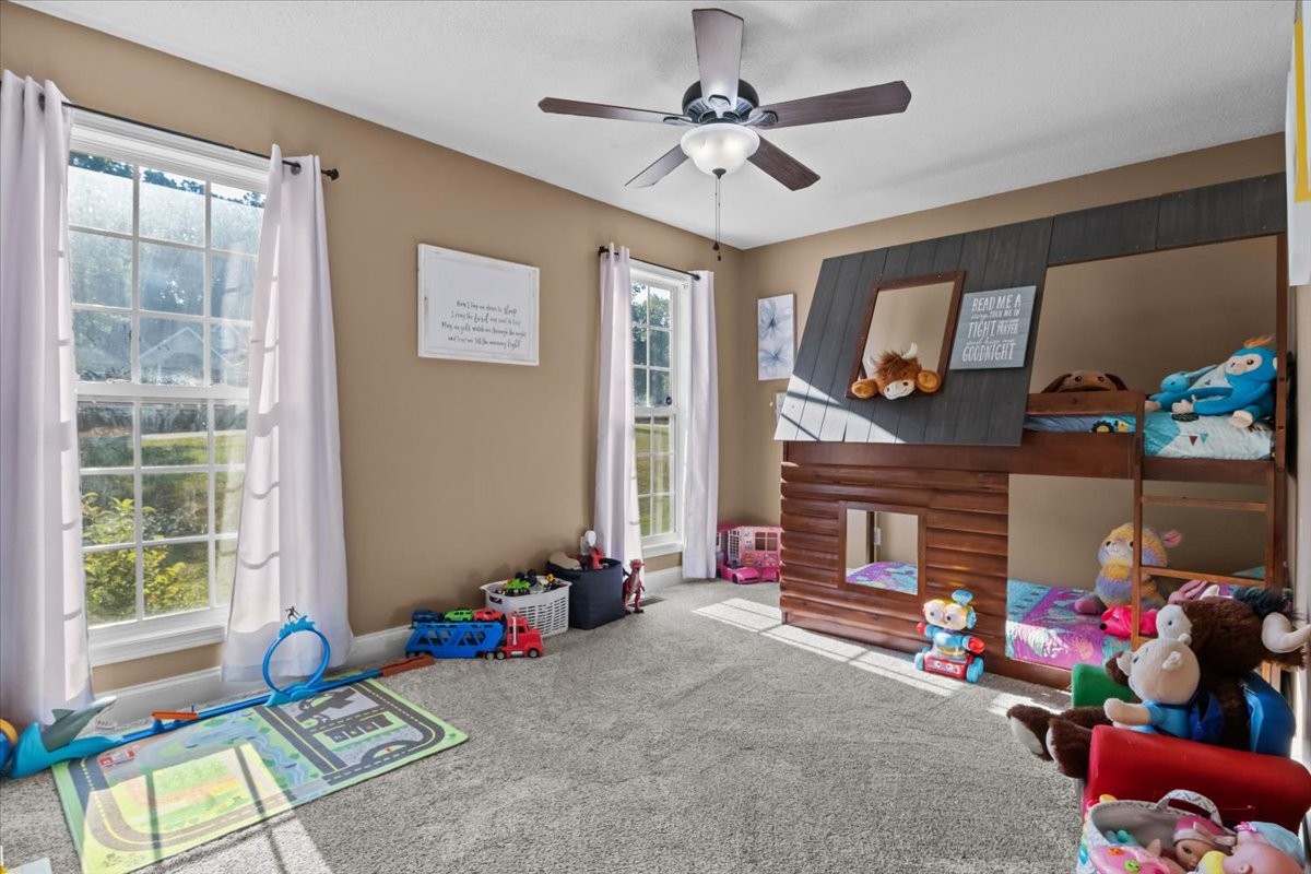 116 Stewart Lane Waverly, TN 37185 - Photo 24 of 87 a living room with furniture and a window