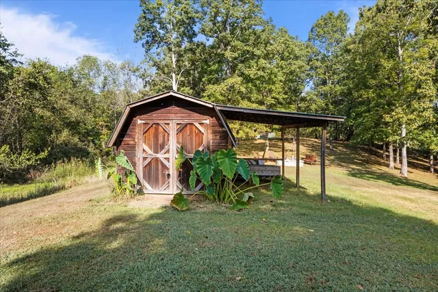 $515,000 | 116 Stewart Lane, Waverly, TN 37185