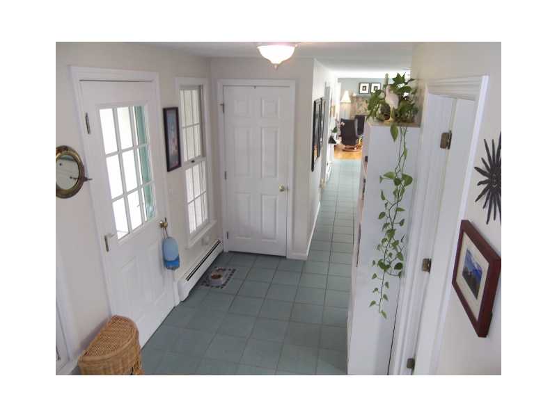 47 Asylum Road Warren, RI 02885 - Photo 9 of 22 Mud Room.