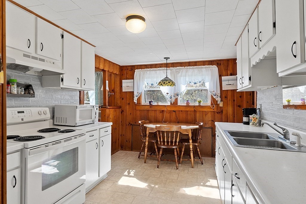 20 Brooks Village Road Phillipston, MA 01331 - Photo 7 of 26 Gallery Image 7