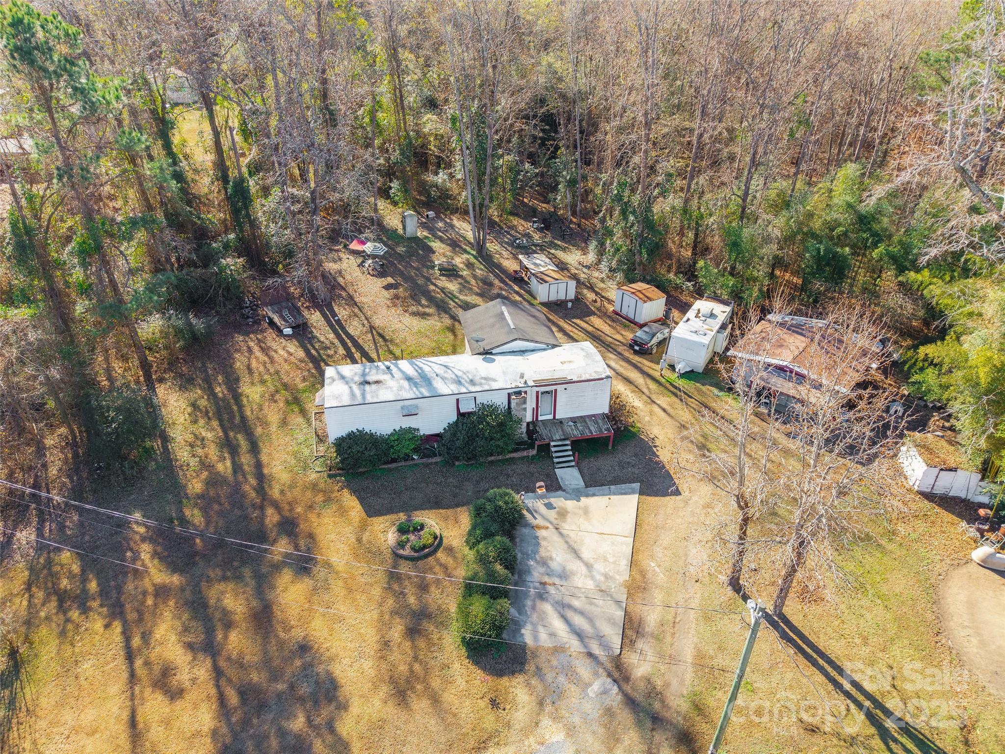 551 Arrowwood Road Great Falls, SC 29055 - Photo 5 of 12 a view of a house with a yard