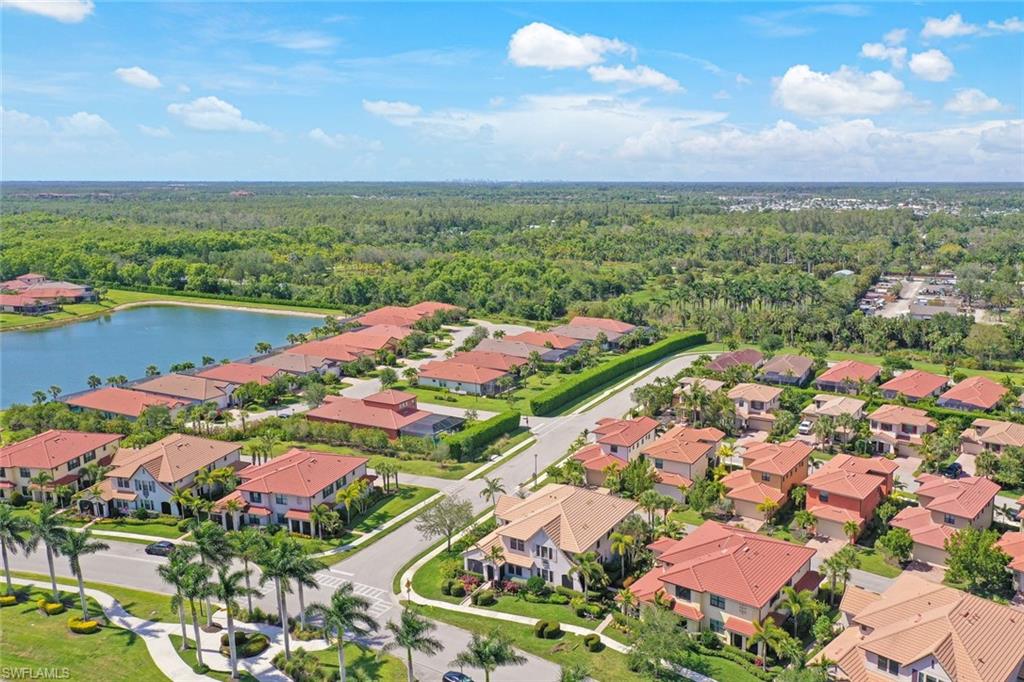 1423 Santiago Circle, Unit 1702 Naples, FL 34113 - Photo 24 of 46 a view of a city