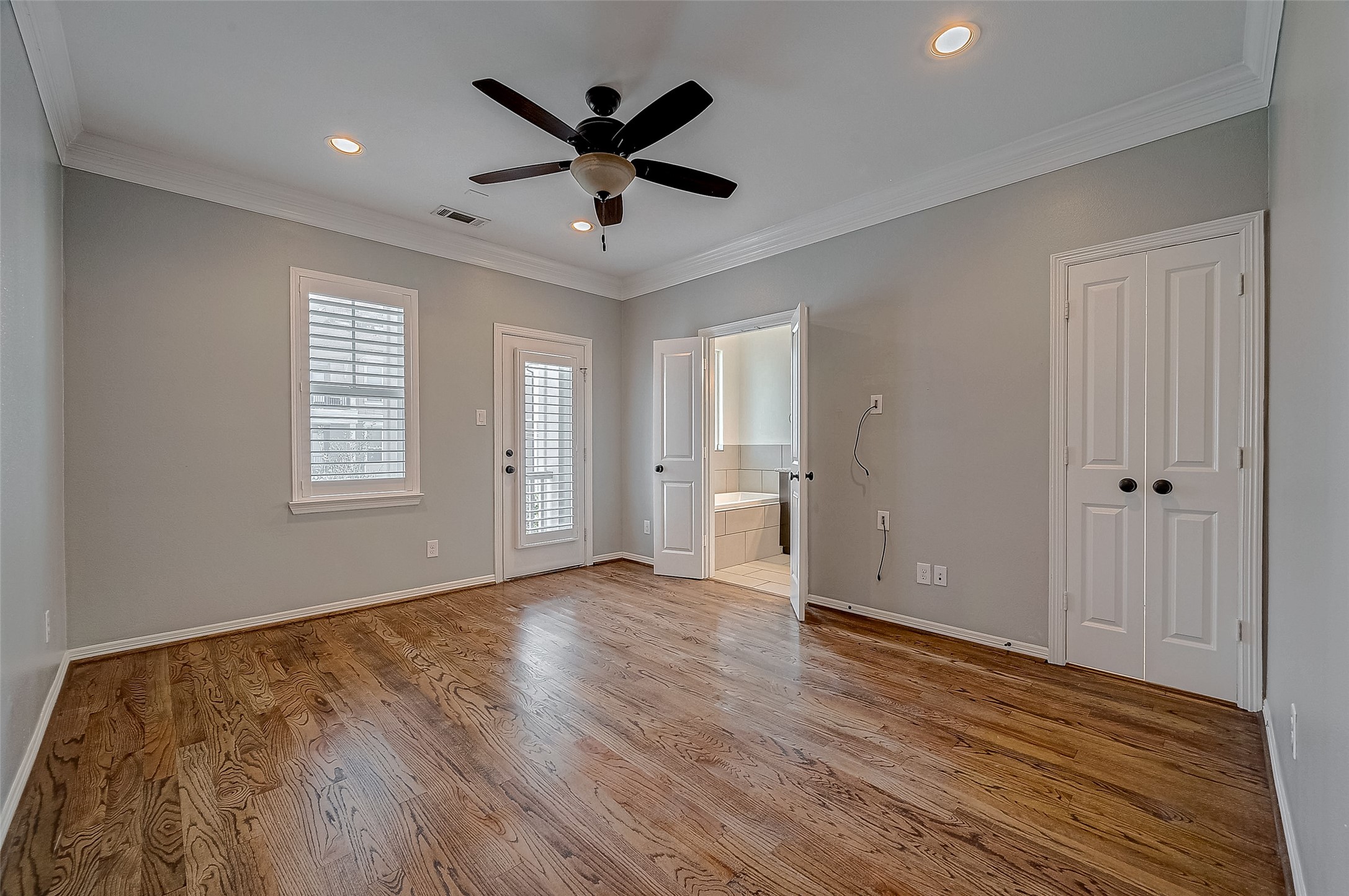 2411 Lawrence Street Houston, TX 77008 - Photo 15 of 30