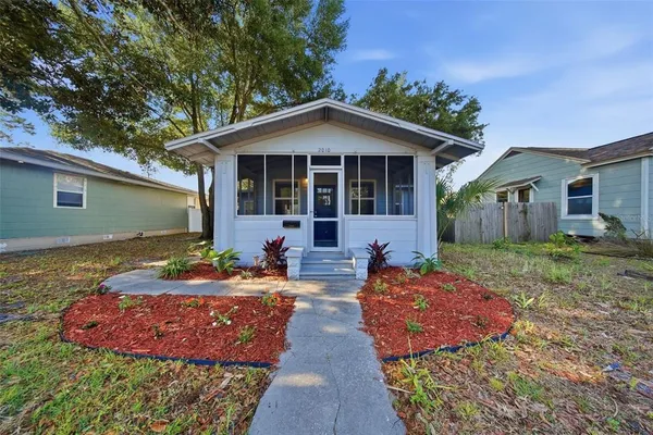 $325,000 | 2010 30th Avenue North, St. Petersburg, FL 33713