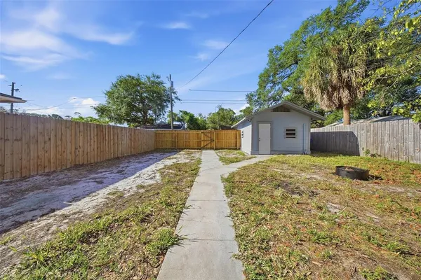 $325,000 | 2010 30th Avenue North, St. Petersburg, FL 33713