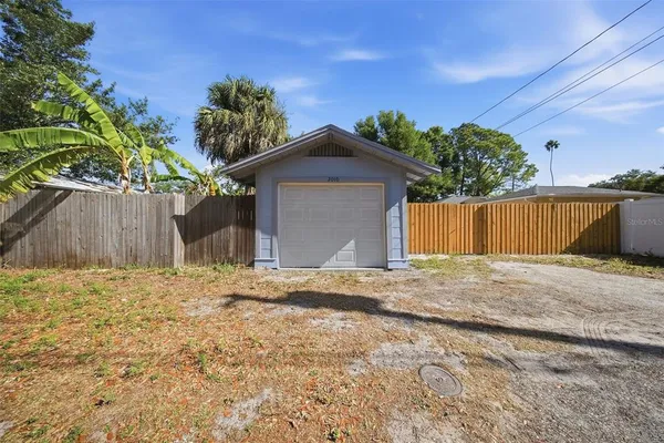 $325,000 | 2010 30th Avenue North, St. Petersburg, FL 33713