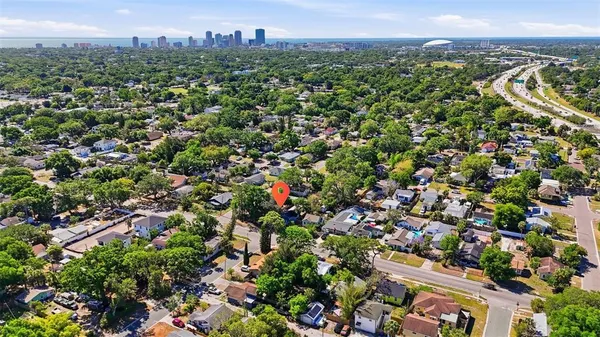 $325,000 | 2010 30th Avenue North, St. Petersburg, FL 33713