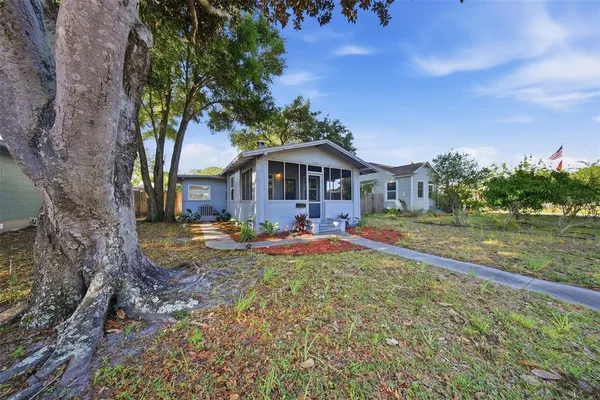 $325,000 | 2010 30th Avenue North, St. Petersburg, FL 33713
