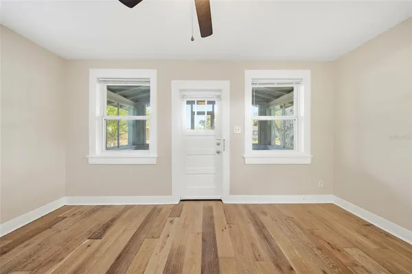 $325,000 | 2010 30th Avenue North, St. Petersburg, FL 33713