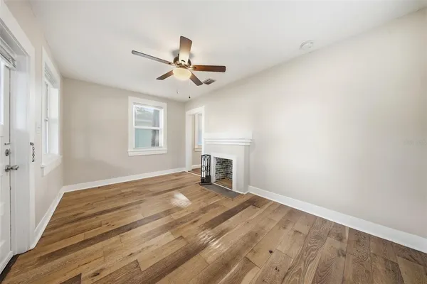 $325,000 | 2010 30th Avenue North, St. Petersburg, FL 33713