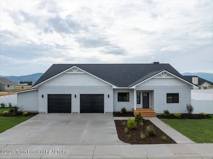 $975,000 | 8866 Avery Drive, Victor, ID 83455