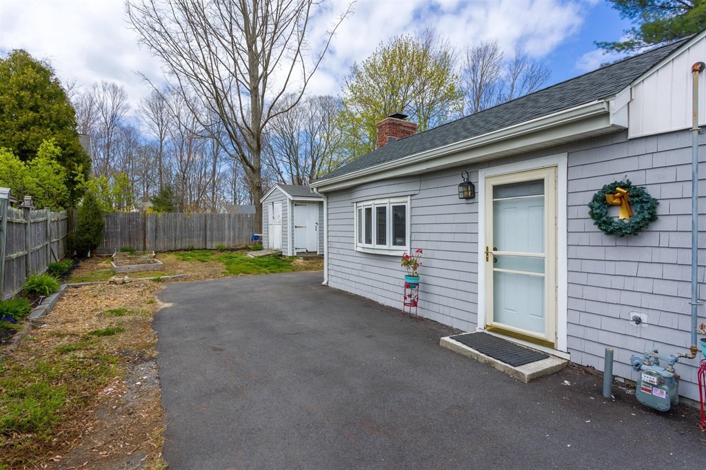 4 Robin Road Westborough, MA 01581 - Photo 21 of 26 Gallery Image 21