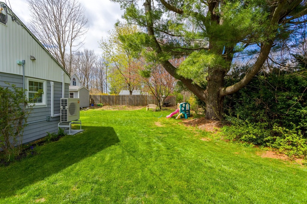 4 Robin Road Westborough, MA 01581 - Photo 25 of 26 Gallery Image 25