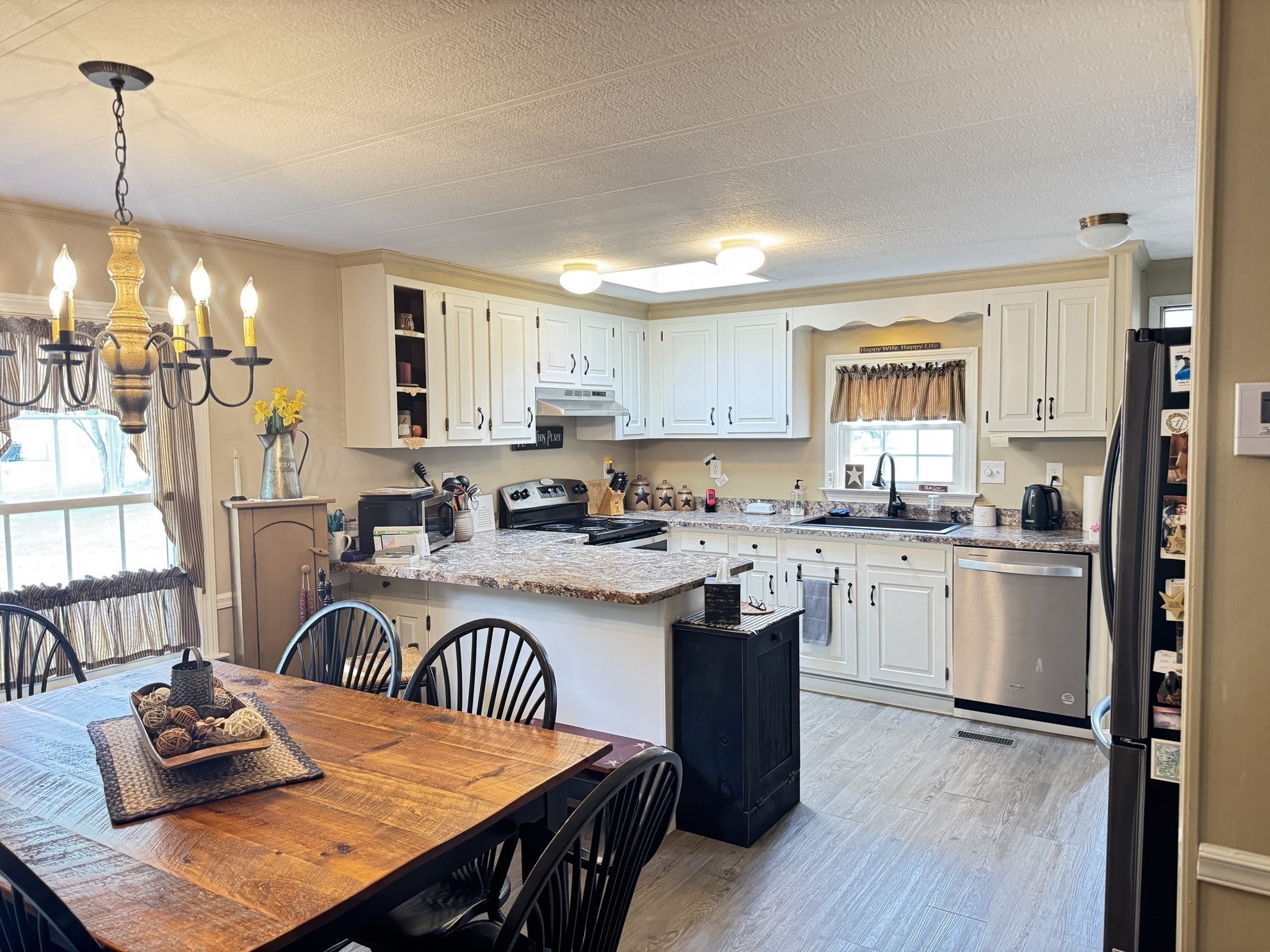 17 Puritan Road Taunton, MA 02780 - Photo 20 of 38 Gallery Image 20