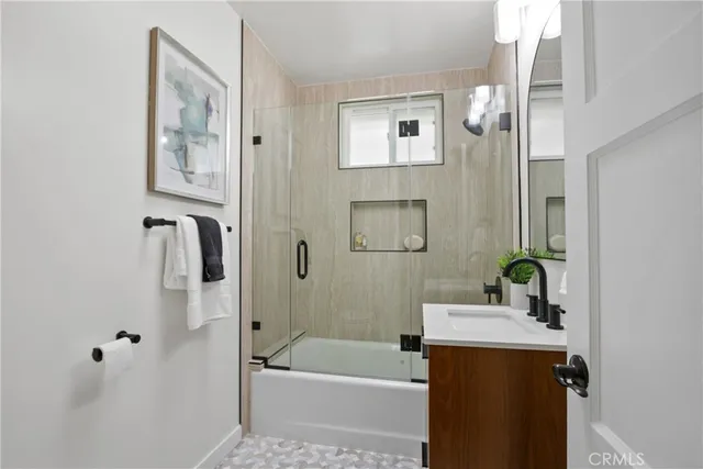 $1,249,900 | 2400 Quincy Avenue, Long Beach, CA 90815