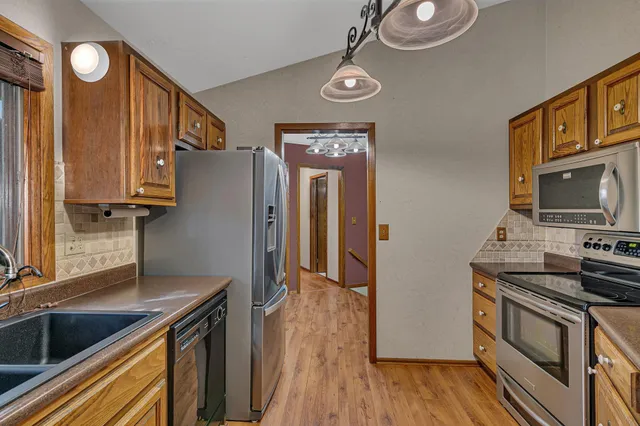 $284,900 | 1720 48th Avenue Northeast, Willmar, MN 56201