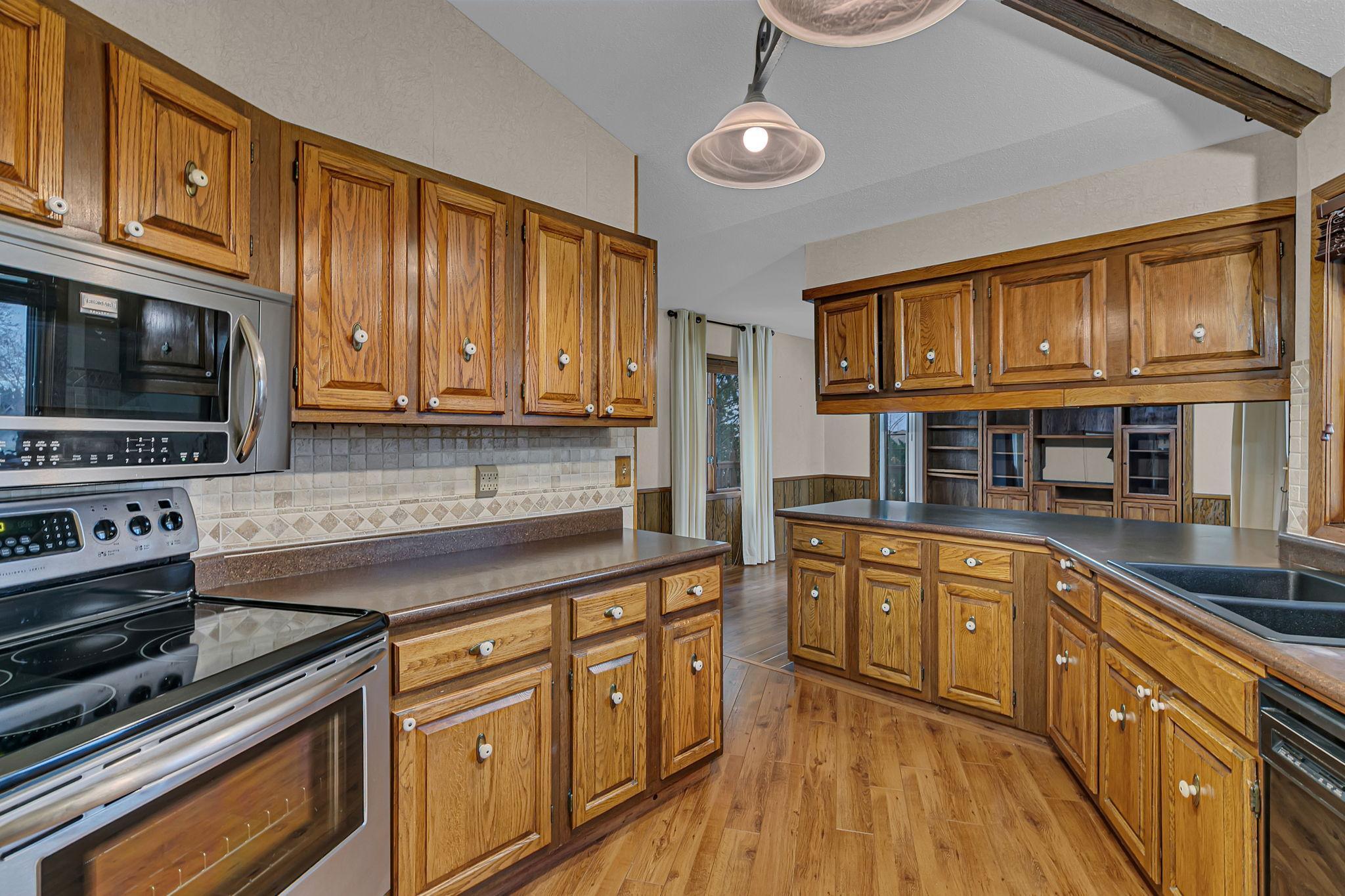 1720 48th Avenue Northeast Willmar, MN 56201 - Photo 12 of 37