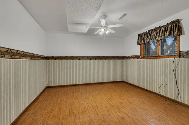 $284,900 | 1720 48th Avenue Northeast, Willmar, MN 56201