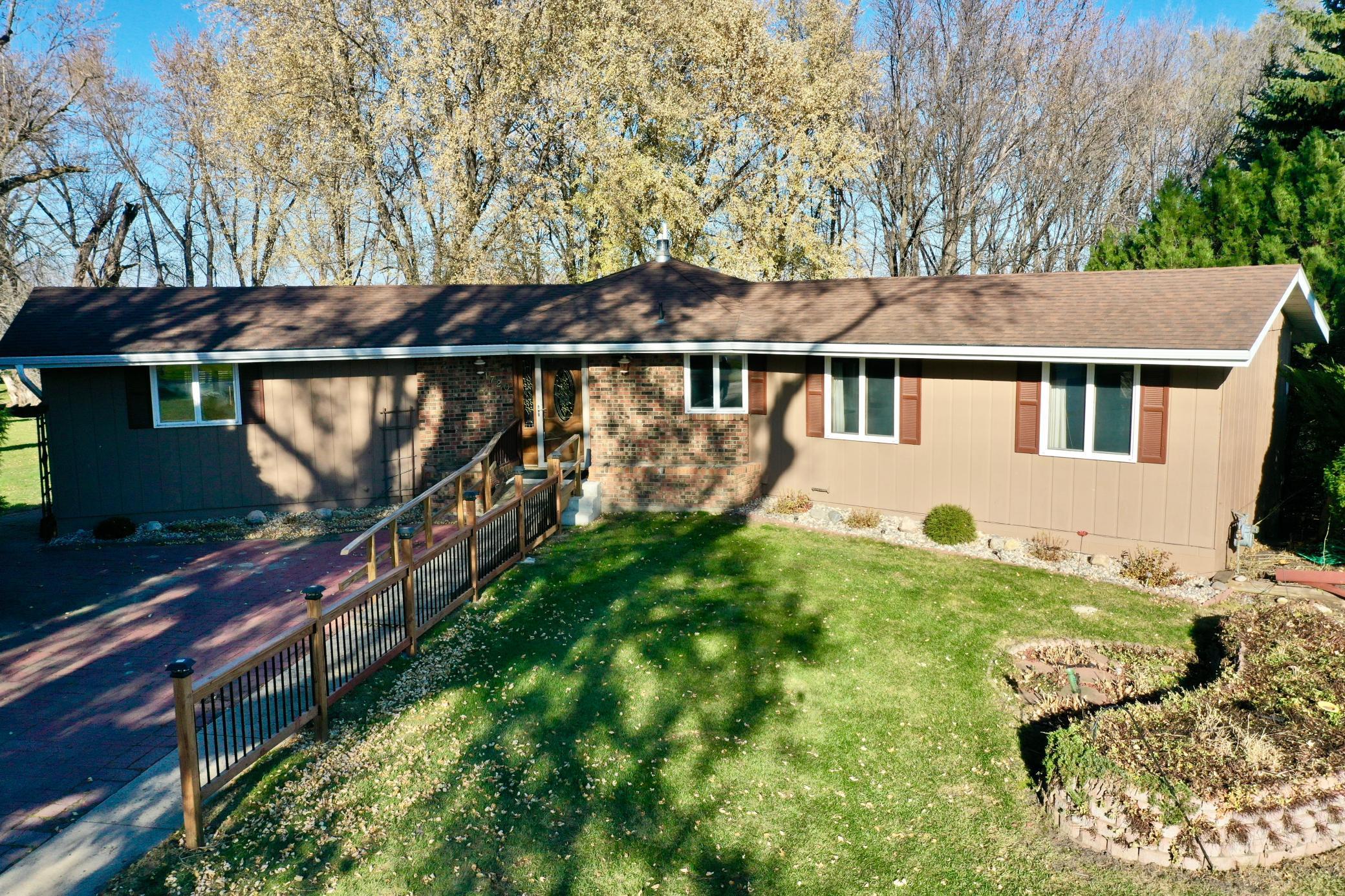 1720 48th Avenue Northeast Willmar, MN 56201 - Photo 3 of 37