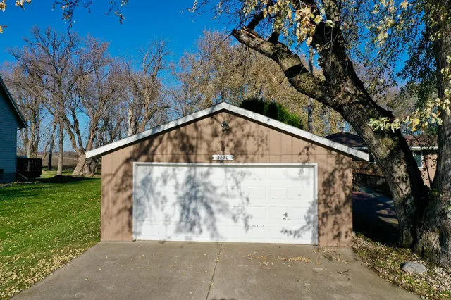 $284,900 | 1720 48th Avenue Northeast, Willmar, MN 56201