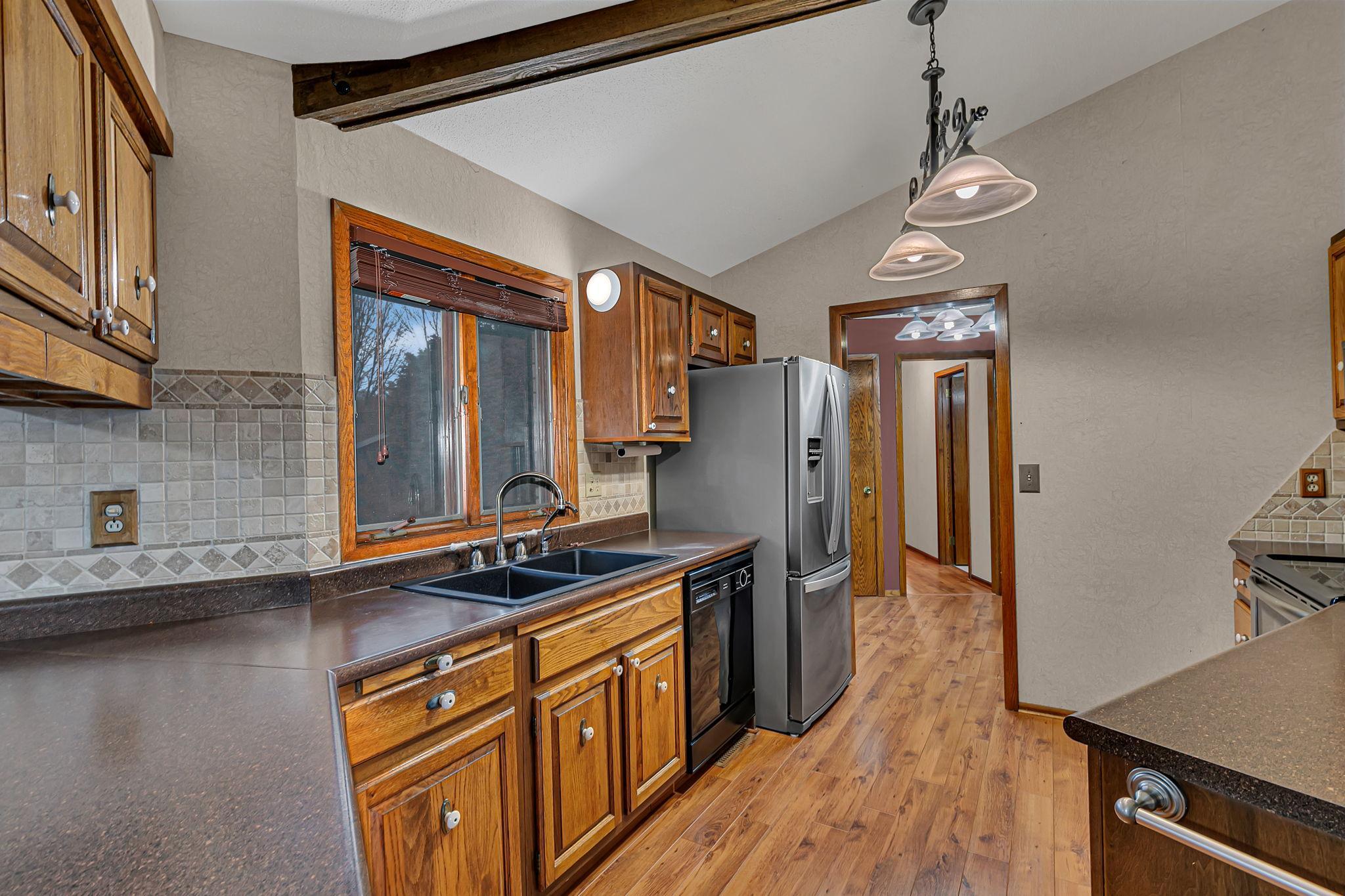 1720 48th Avenue Northeast Willmar, MN 56201 - Photo 10 of 37