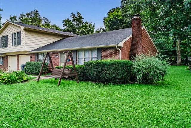 $425,000 | 2701 East 8th Street, Anderson, IN 46012