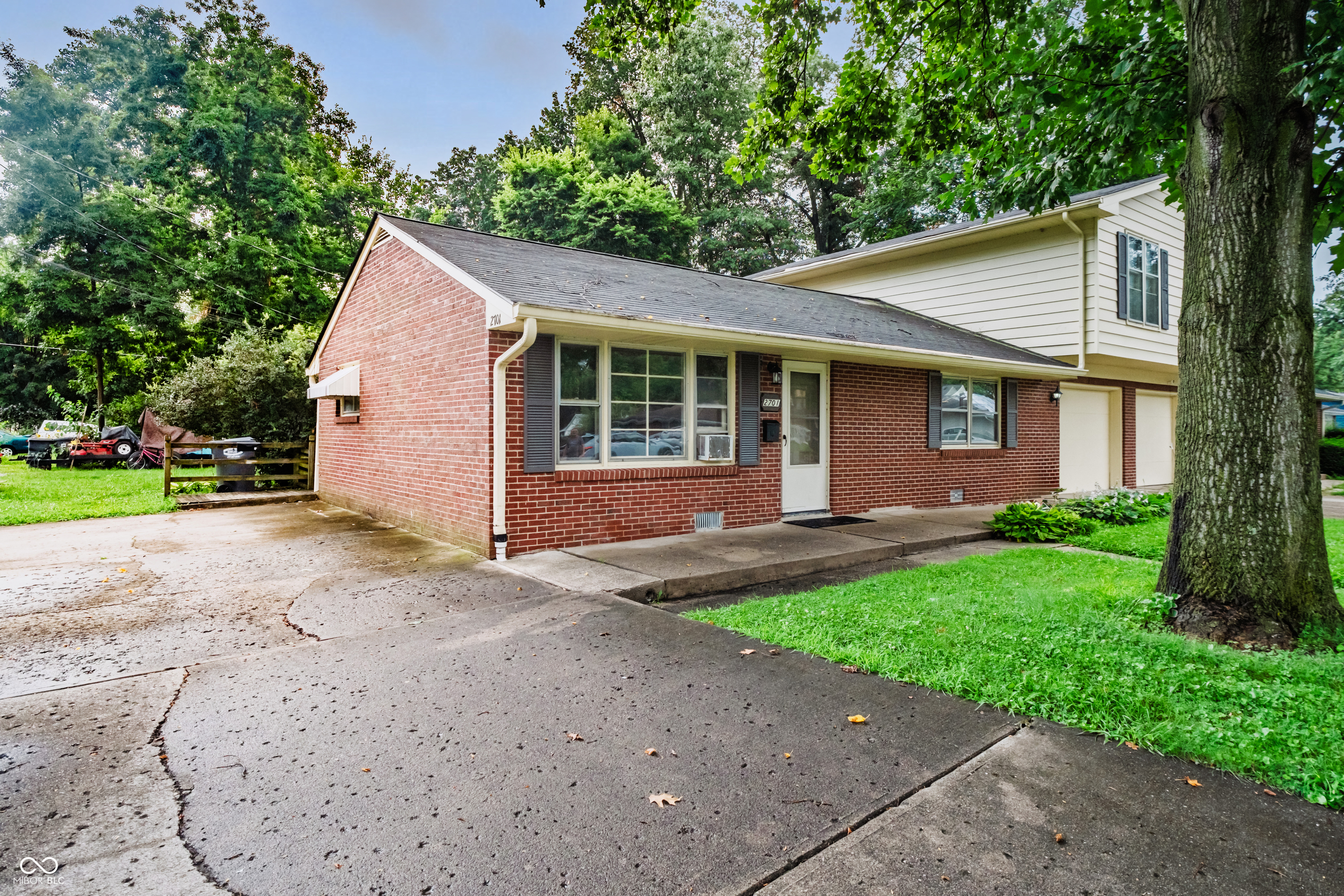 2701 East 8th Street Anderson, IN 46012 - Photo 2 of 40