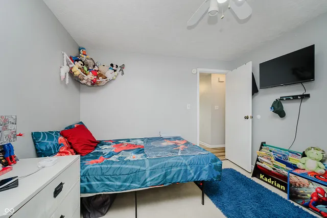 $425,000 | 2701 East 8th Street, Anderson, IN 46012