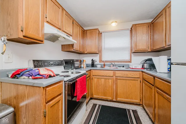 $425,000 | 2701 East 8th Street, Anderson, IN 46012