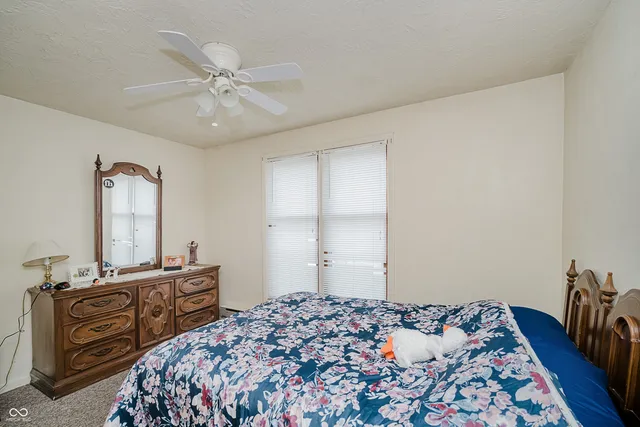 $425,000 | 2701 East 8th Street, Anderson, IN 46012