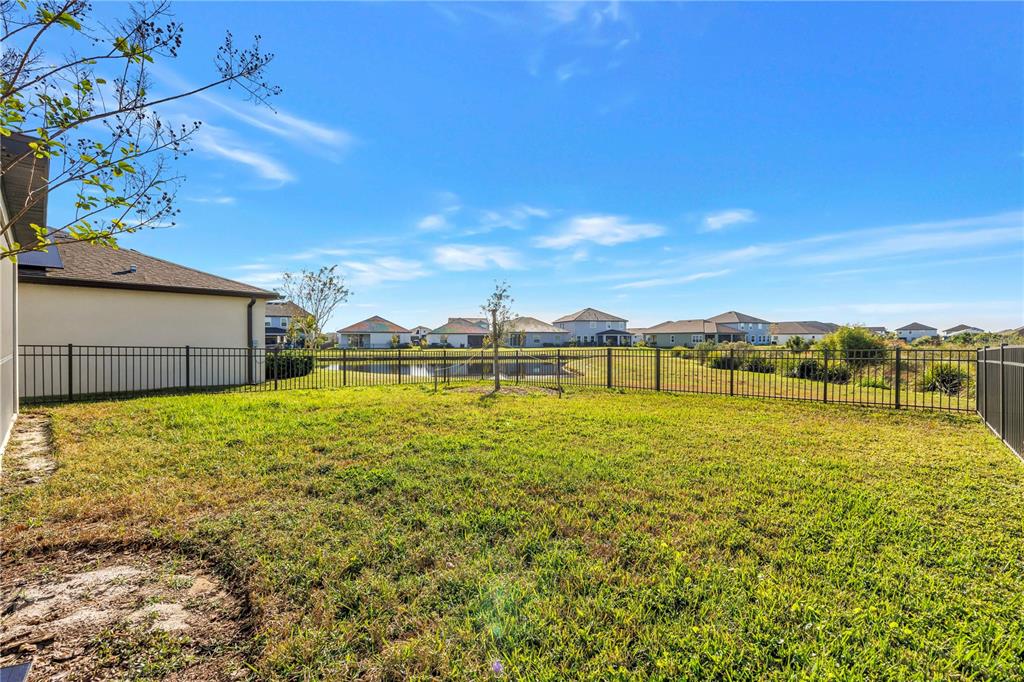 8527 Abalone Loop Palmetto, FL 34221 - Photo 37 of 44