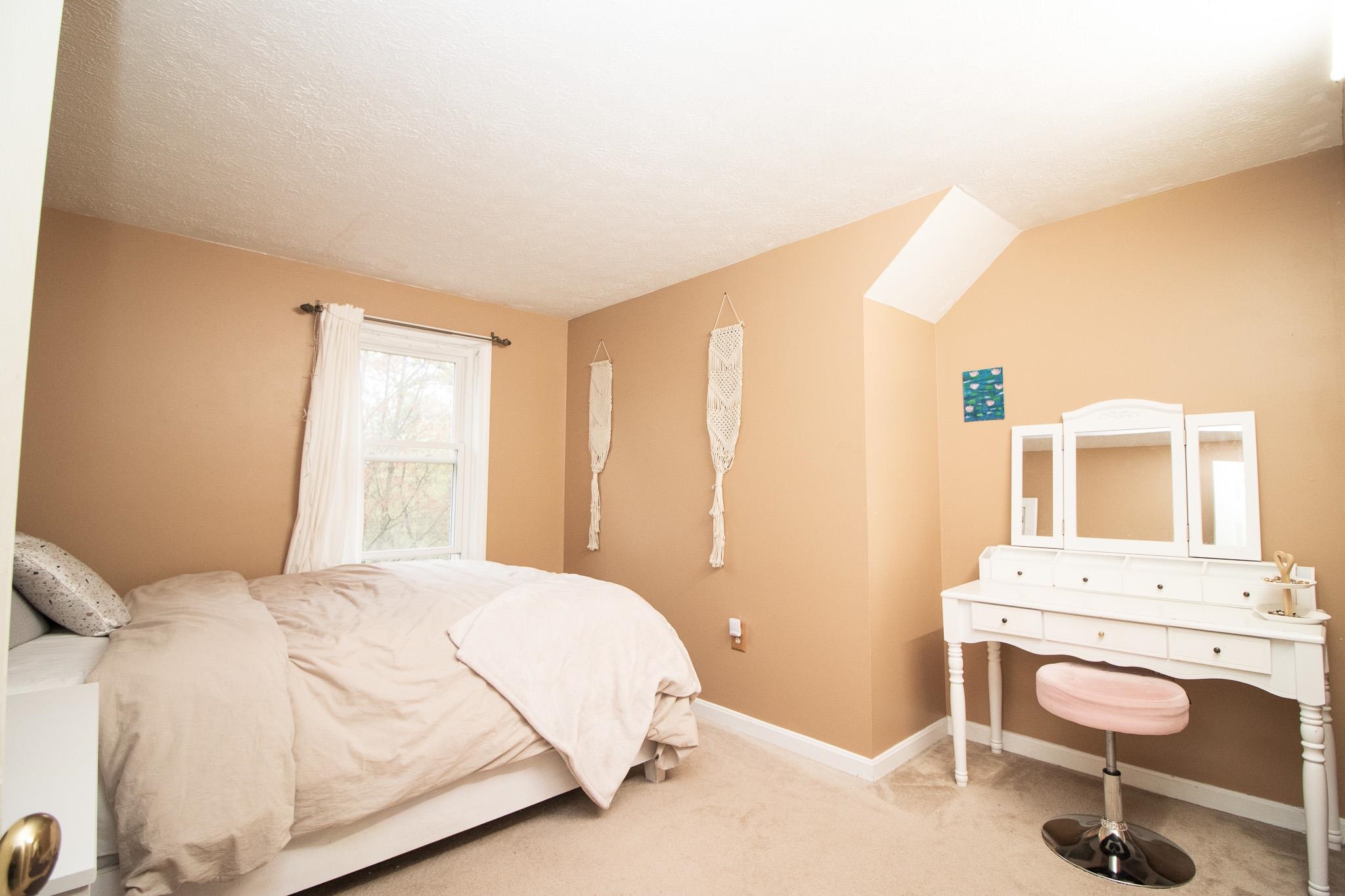 21 Joel Path Hudson, NH 03051 - Photo 36 of 55