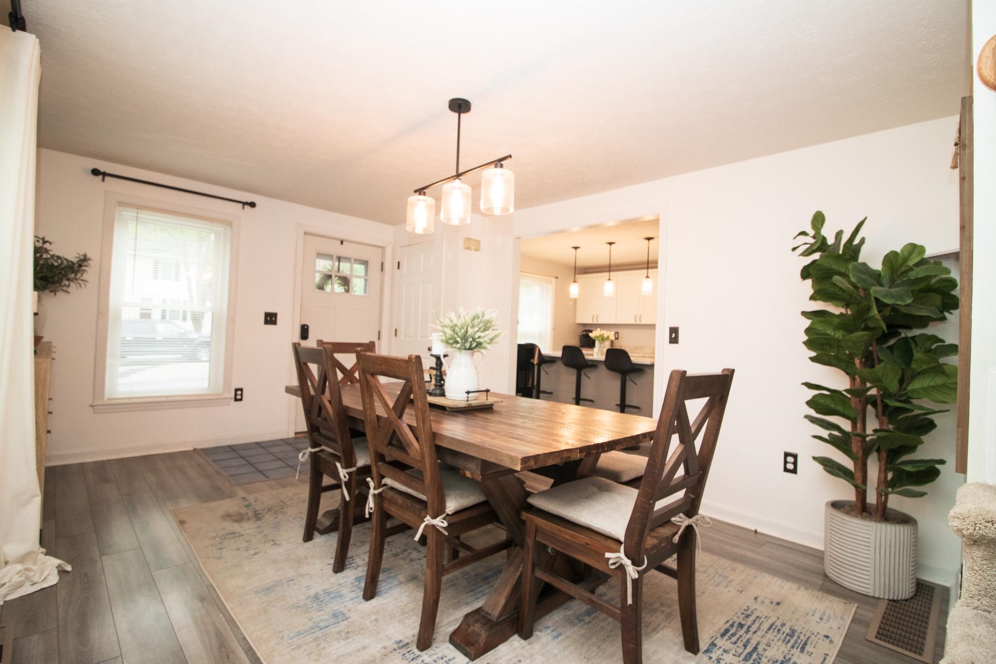 21 Joel Path Hudson, NH 03051 - Photo 4 of 55