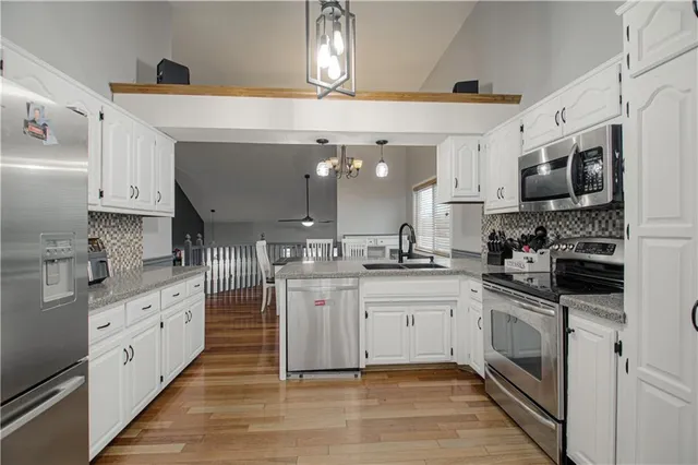 $550,000 | 887 201st Street, Holt, MO 64048