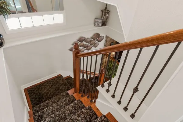 $615,000 | 853 Northwest South Shore Drive, Lake Waukomis, MO 64151